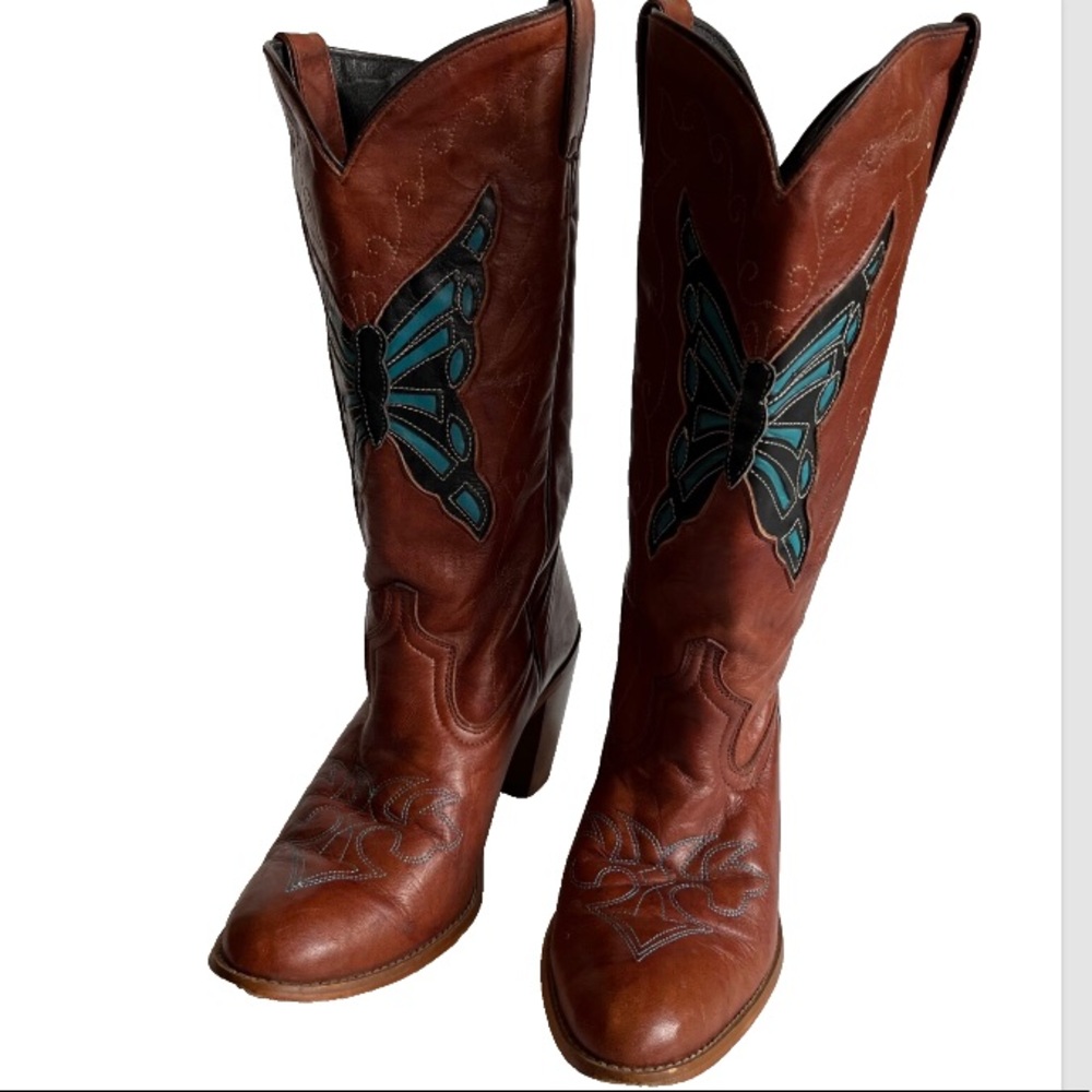 Dingo Brown and Black Heeled Boots
